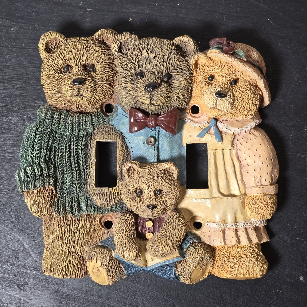 Vintage Fiji Resin Teddy Bear Family Light Switch Cover/ Plate Cottage Core 90s